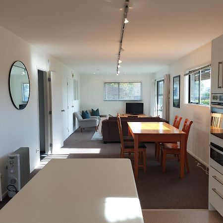 You Little Beauty - Wharewaka Beach Magic Taupo Exterior photo